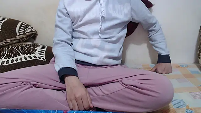 Snapshot of Alexdelarge323 chatting on 03-13-26, 02:00 Alexdelarge323 online show from 03-13-26, 02:00