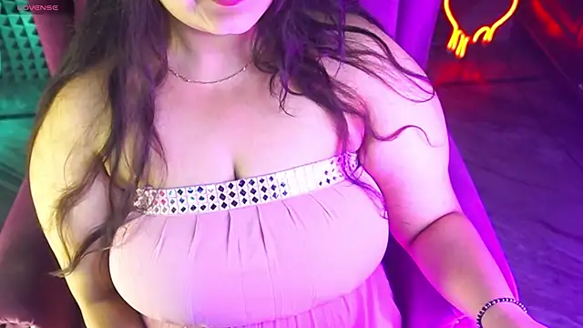 AroohiSehgal online show from 01-28-25, 07:22