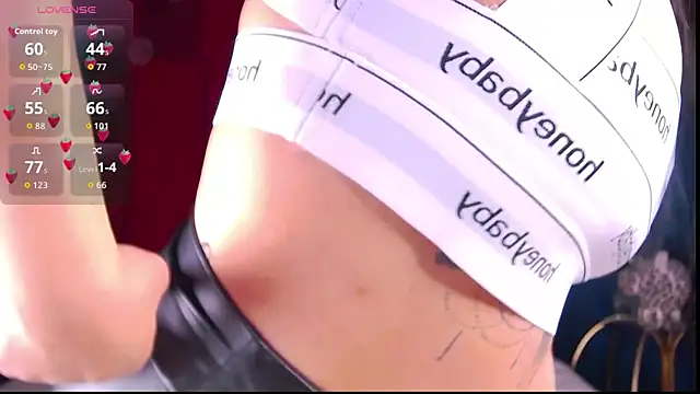 MadyLuxxx online show from 01-10-26, 08:04