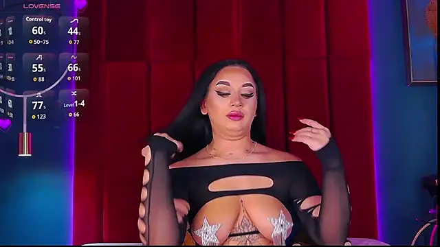 MadyLuxxx online show from 10-08-25, 07:03