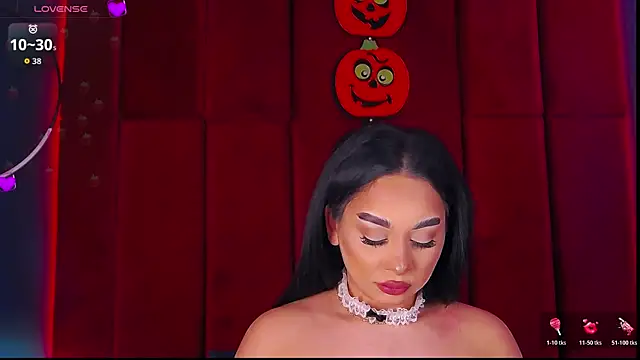 MadyLuxxx online show from 10-31-25, 07:43