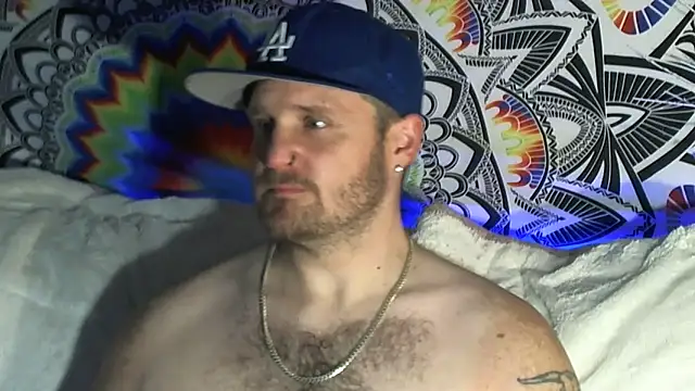 Snapshot of BlueEyedGuyPNW chatting on 12-20-25, 05:49 BlueEyedGuyPNW online show from 12-20-25, 05:49