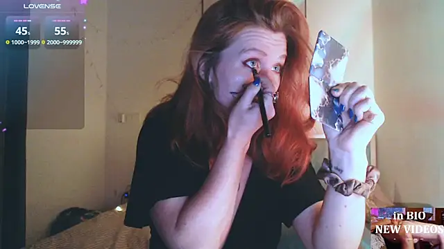 Cassie Wild online show from 12-04-25, 01:43