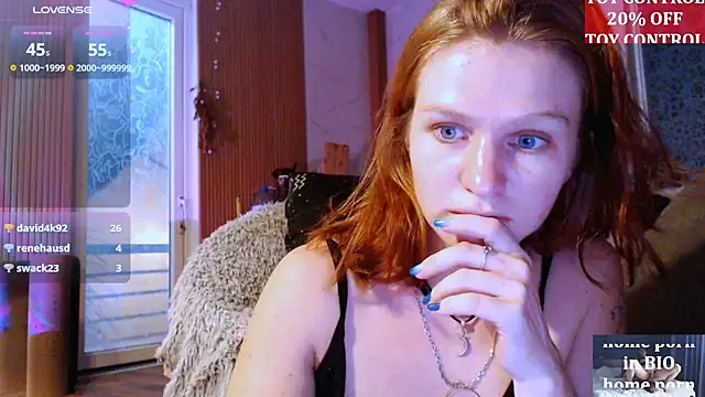 Snapshot of Cassie_Wild chatting on 09-24-25, 01:39 Cassie Wild online show from 09-24-25, 01:39