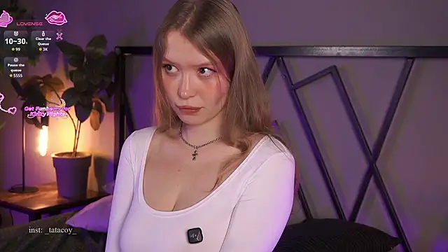 Snapshot of TataCoy chatting on 02-26-26, 02:17 TataCoy online show from 02-26-26, 02:17