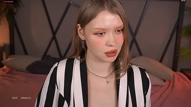 Snapshot of TataCoy chatting on 03-03-26, 03:08 TataCoy online show from 03-03-26, 03:08