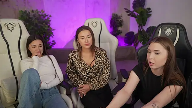 Jasmine Flow online show from 09-17-25, 10:28