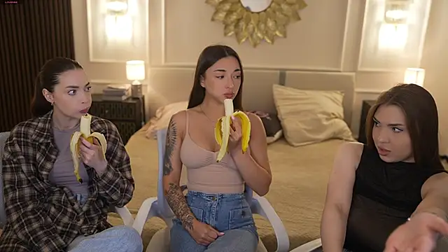 Jasmine Flow online show from 10-11-25, 07:20