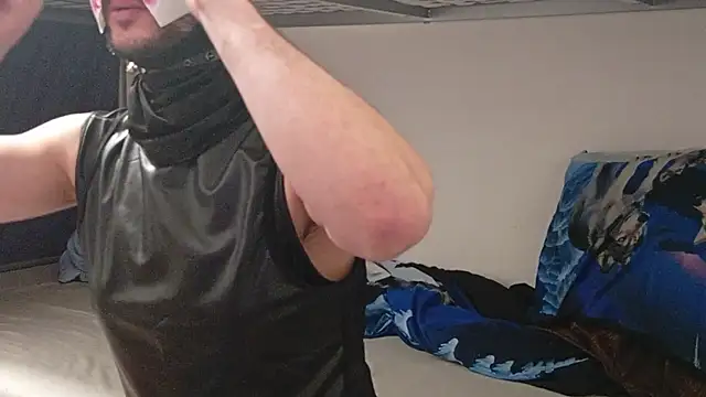 Snapshot of WichyHOT_Latex chatting on 02-01-26, 03:05 WichyHOT Latex online show from 02-01-26, 03:05