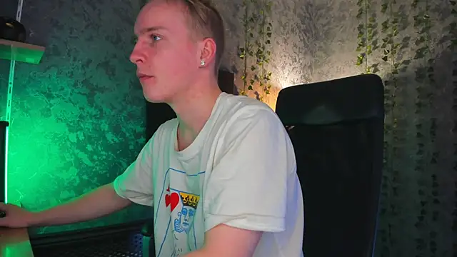 AlexxSweet online show from 11-15-25, 06:50