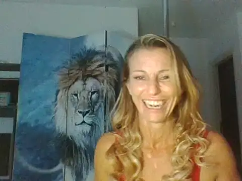 Strip-Nomy online show from 10-22-25, 02:55