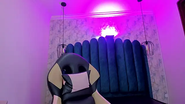 nalalye cruzz  online show from 02-06-26, 02:40