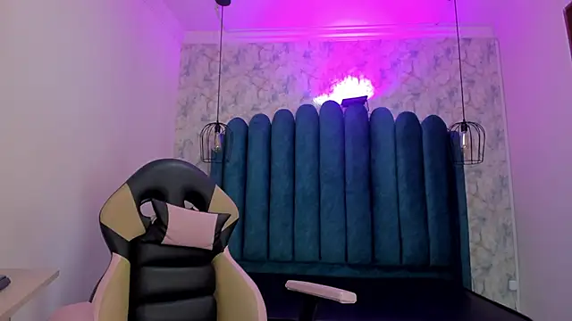 nalalye cruzz  online show from 12-20-25, 02:47