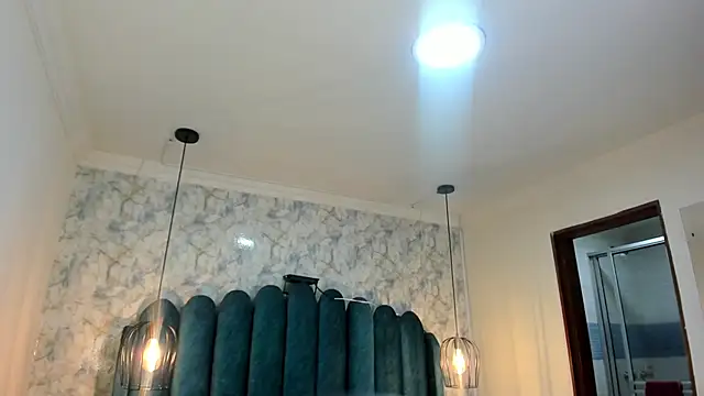 nalalye cruzz  online show from 04-04-26, 03:02