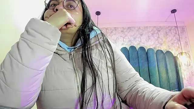 Snapshot of nalalye_cruzz_ chatting on 09-12-25, 02:01 nalalye cruzz online show from 09-12-25, 02:01