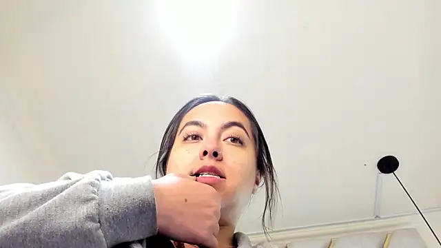Snapshot of nalalye_cruzz_ chatting on 03-16-25, 02:43 nalalye cruzz online show from 03-16-25, 02:43