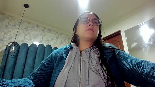 Snapshot of nalalye_cruzz_ chatting on 10-15-25, 03:16 nalalye cruzz online show from 10-15-25, 03:16