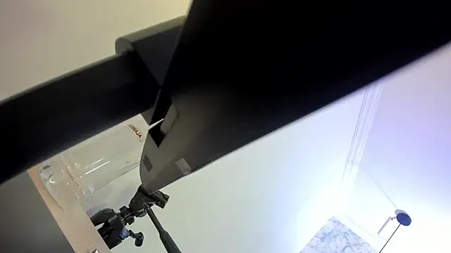 nalalye cruzz  online show from 04-12-26, 02:26