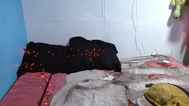 clarisse69 online show from 12-17-25, 11:43