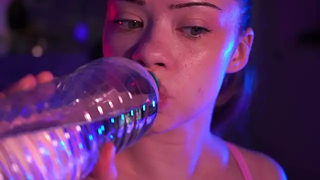 VixenMia online show from 03-20-26, 04:02