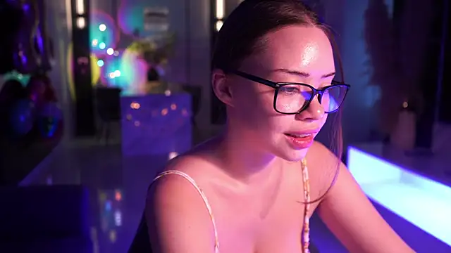 VixenMia online show from 03-11-26, 03:33