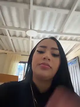 Luisa Fernandaa online show from 04-12-26, 07:50