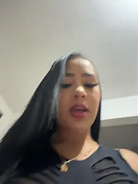 Luisa Fernandaa online show from 05-14-26, 02:41