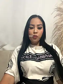 Luisa Fernandaa online show from 11-22-25, 11:36