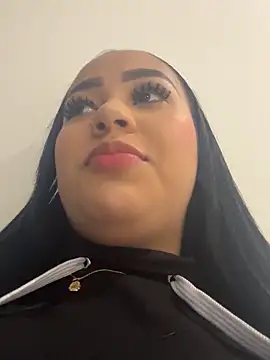 Luisa Fernandaa online show from 10-22-25, 10:52