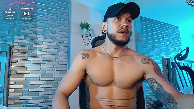 ARON TAYLER01 online show from 03-07-26, 10:21