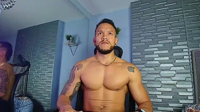 Snapshot of ARON_TAYLER01 chatting on 02-25-26, 10:26 ARON TAYLER01 online show from 02-25-26, 10:26