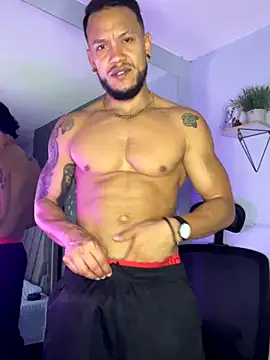 ARON TAYLER01 online show from 10-31-25, 10:45