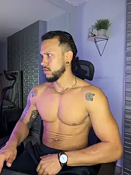 ARON TAYLER01 online show from 12-19-25, 10:28