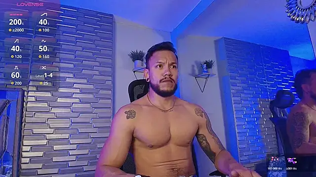 ARON TAYLER01 online show from 04-10-26, 10:22