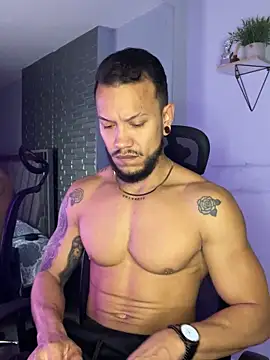 ARON TAYLER01 online show from 11-07-25, 10:20