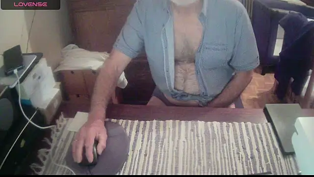 Snapshot of terrybare chatting on 03-02-25, 06:13 terrybare online show from 03-02-25, 06:13