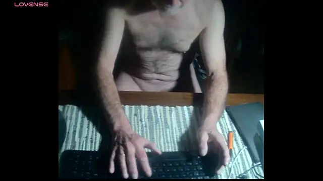 Snapshot of terrybare chatting on 03-16-25, 06:01 terrybare online show from 03-16-25, 06:01