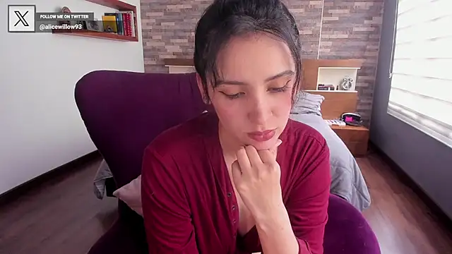 Snapshot of alicewilloww chatting on 09-20-25, 07:41 alicewilloww online show from 09-20-25, 07:41