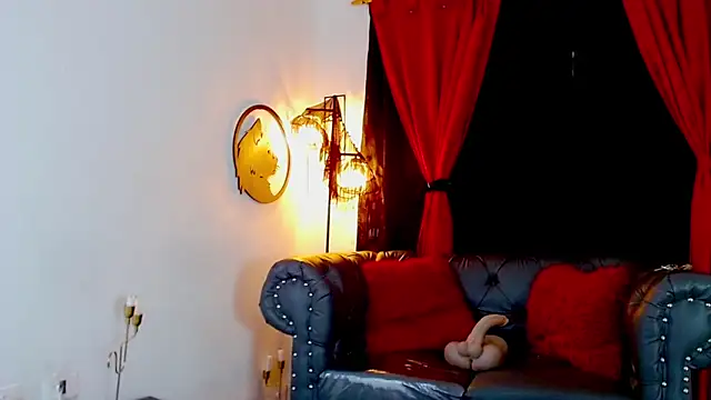 misslombana online show from 05-24-26, 05:51