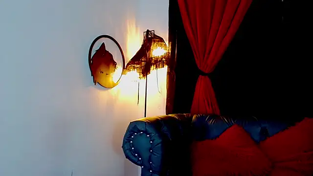 Snapshot of misslombana chatting on 06-30-26, 04:56 misslombana online show from 06-30-26, 04:56