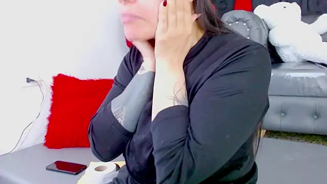 misslombana online show from 03-10-26, 03:32