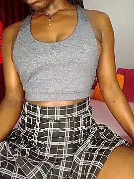 NicRaisaa online show from 10-15-25, 05:17