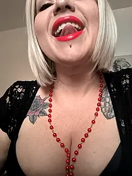 Ladykaos online show from 10-31-25, 12:57