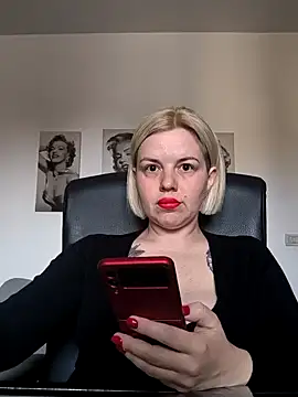 Snapshot of Ladykaos chatting on 05-06-26, 01:04 Ladykaos online show from 05-06-26, 01:04