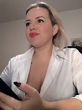 Ladykaos online show from 11-25-25, 01:22