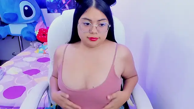 Snapshot of esmeralda112 chatting on 03-07-25, 09:59 esmeralda112 online show from 03-07-25, 09:59