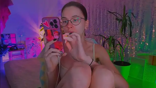 poli   online show from 01-12-26, 08:54