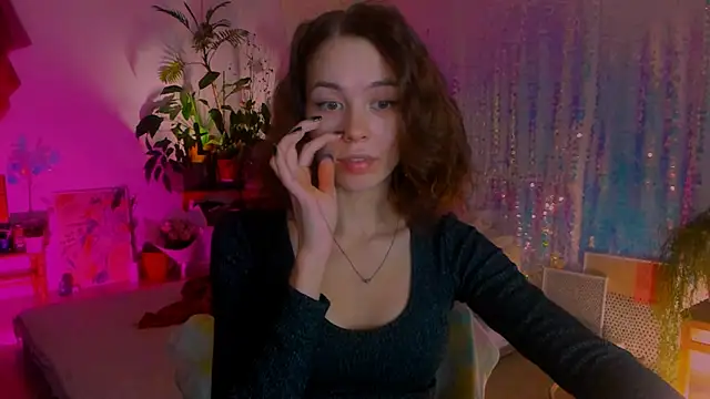 Snapshot of poli__ chatting on 01-14-25, 09:30 poli   online show from 01-14-25, 09:30