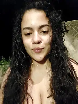 Snapshot of demonaughtyyy chatting on 02-14-25, 04:04 demonaughtyyy online show from 02-14-25, 04:04