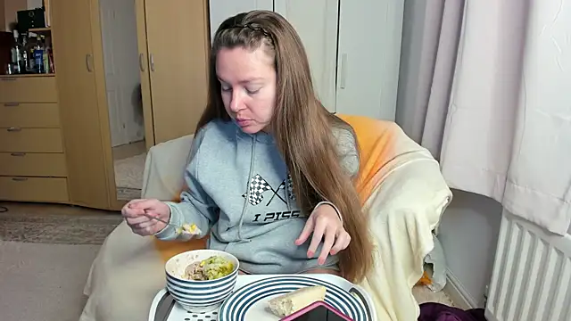 Rolla Coaster online show from 04-11-26, 07:17